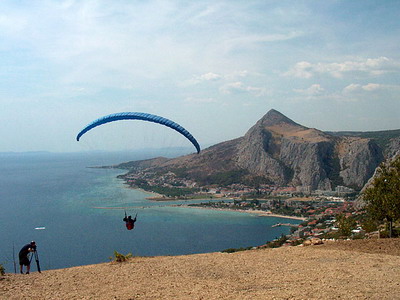 omis-paraglajding